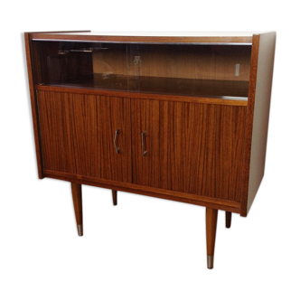 Storage cabinet