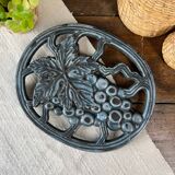 Oval enamelled cast iron trivet