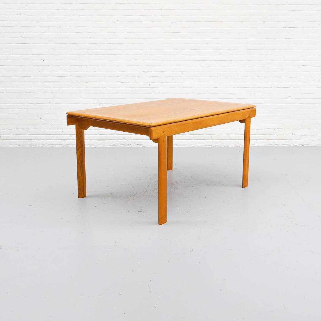 Table à manger extensible en chêne danoise Bramin, années 1960