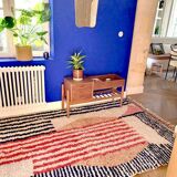 Béni Ouarain rug with stripes and geometric patterns