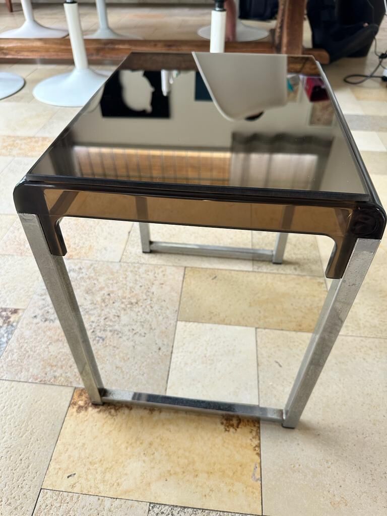 Small chrome-plated metal service