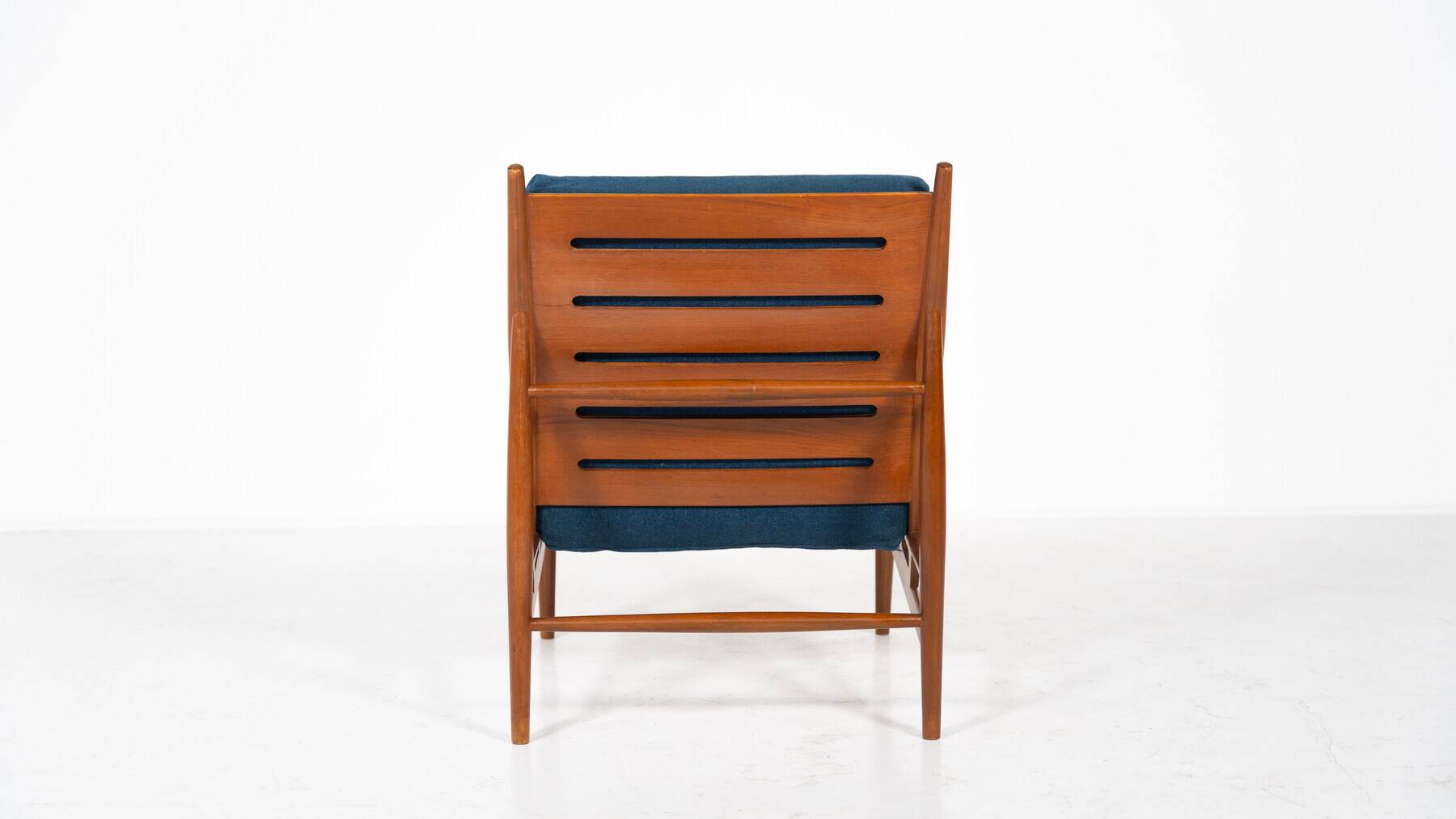 Mid-Century Modern Pair of Armchairs by Isa, Italy, 1960s
