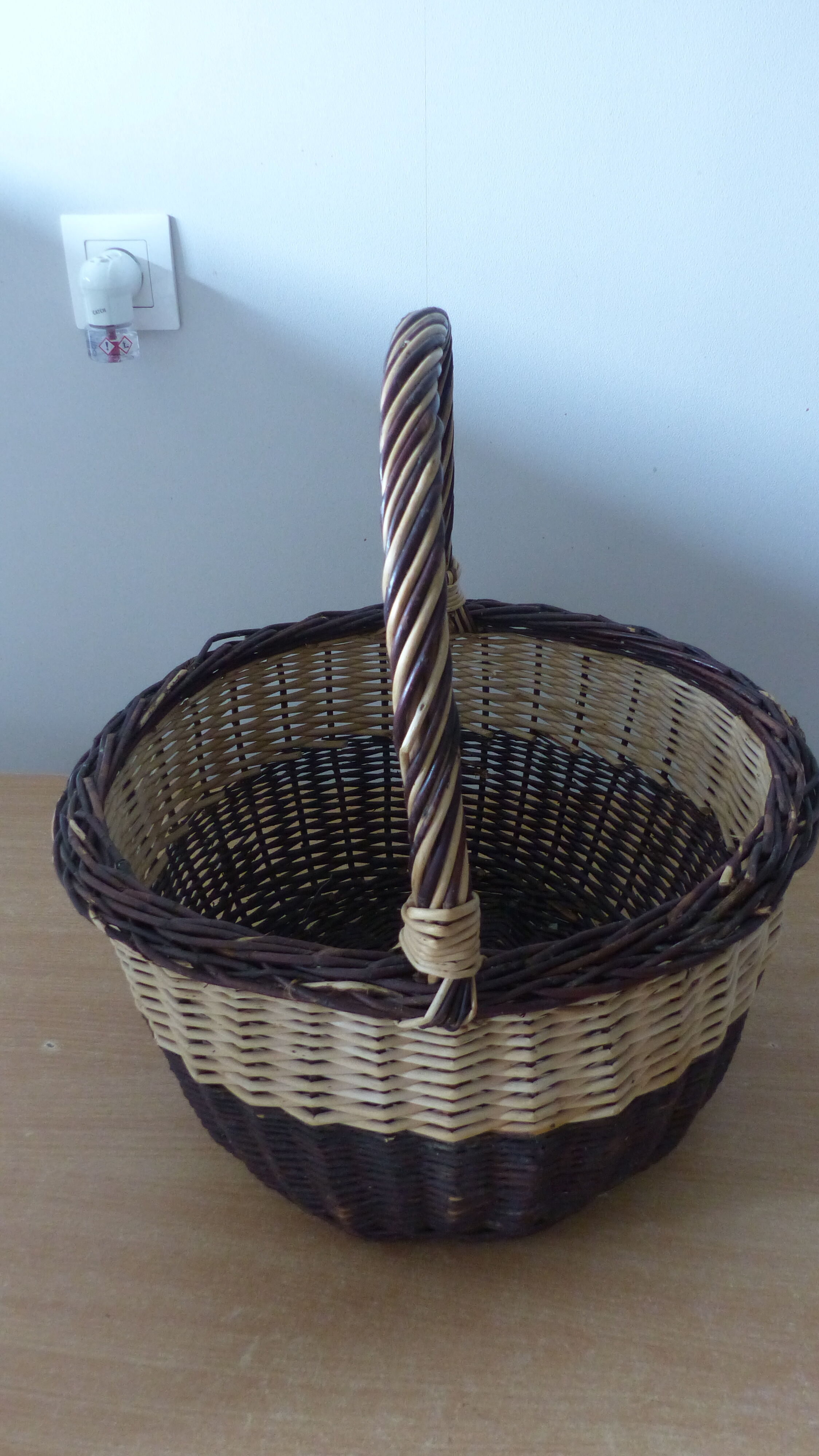 Wicker basket