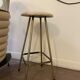 Bar 50s and its high chair in white skaï and formica cream