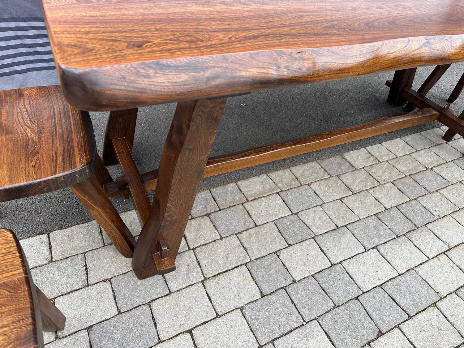 Aranjou table and chairs set 1980