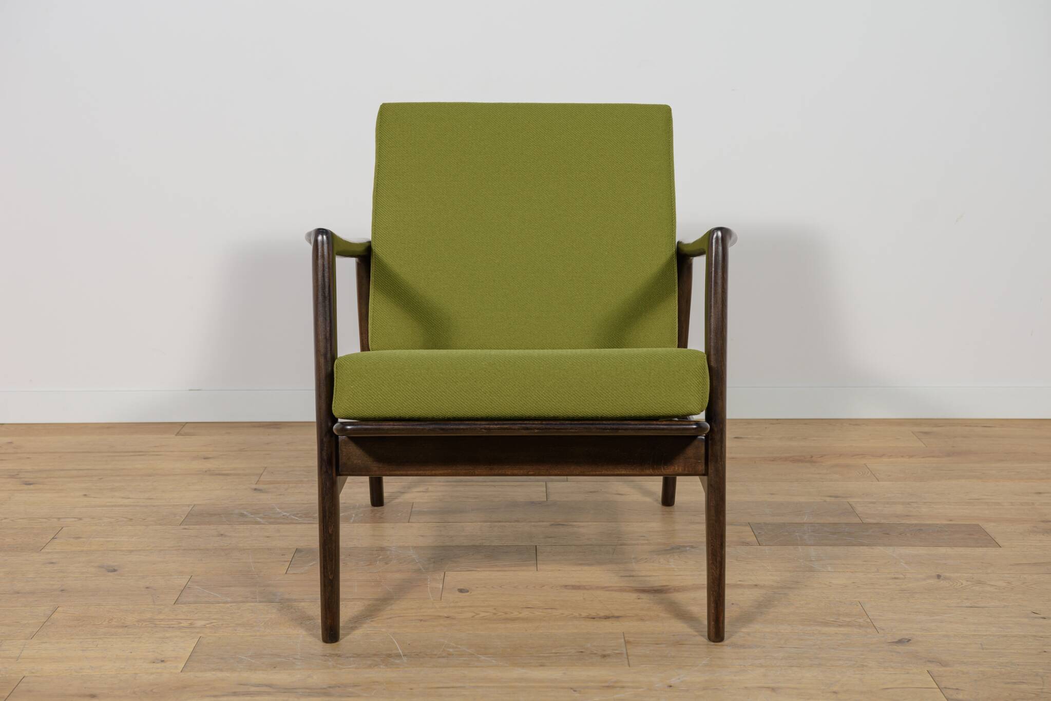 Fauteuils modèle 300-139 de l'usine de meubles Swarzędz, années 1960, lot de 2