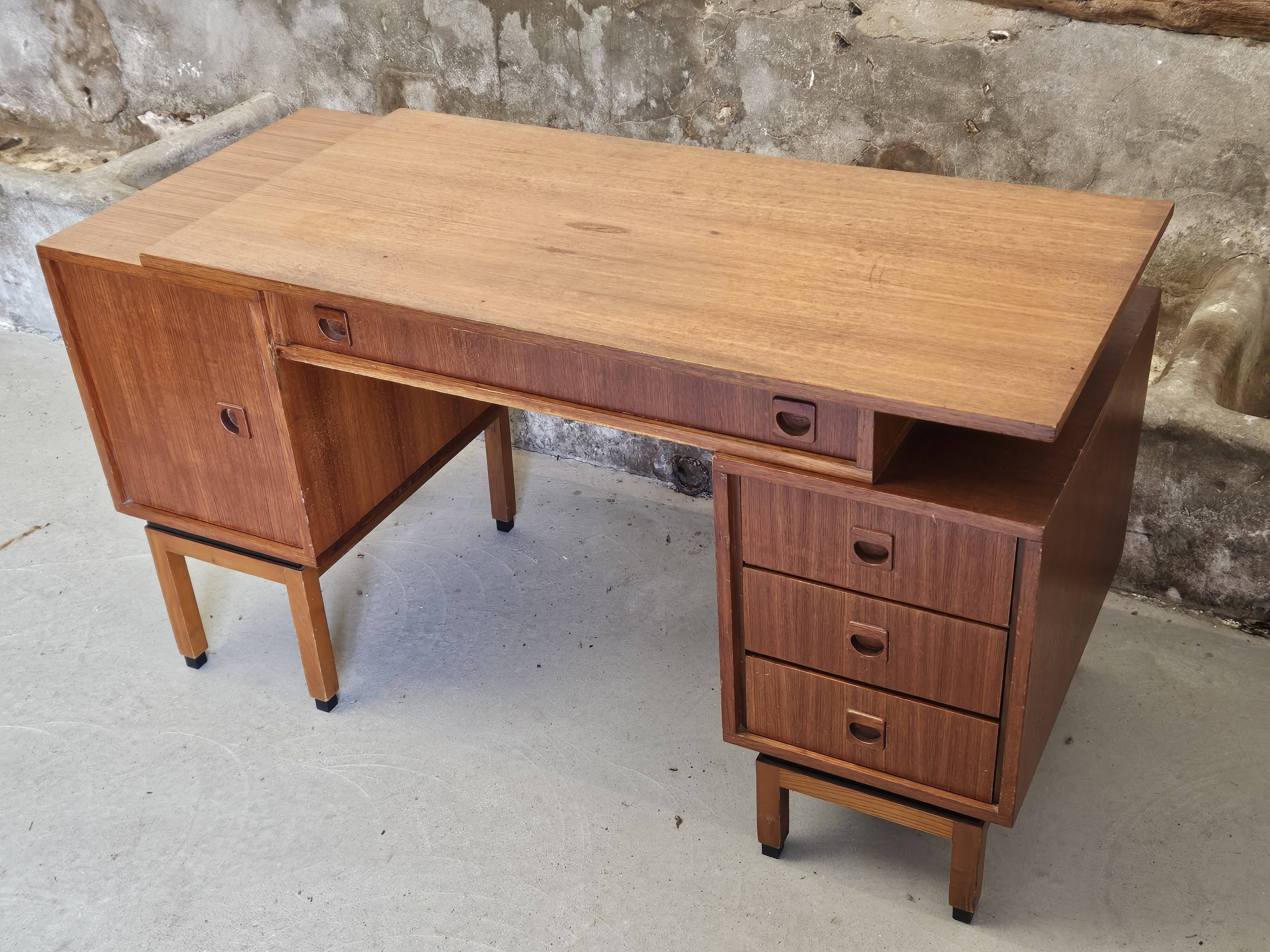 Desk Denmark 1960 MDK