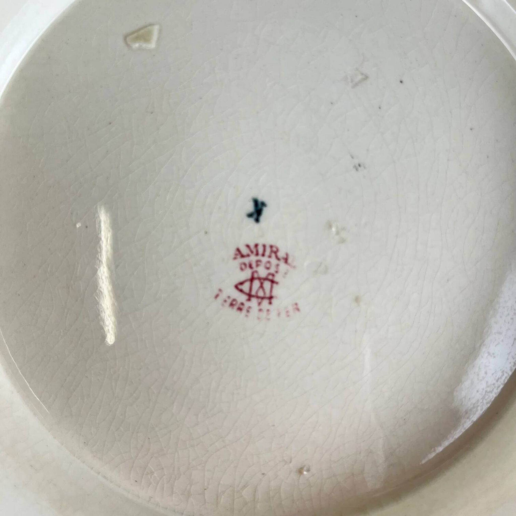 Ironstone soup tureen Creil & Montereau, "Admiral" model, red, 19th century.