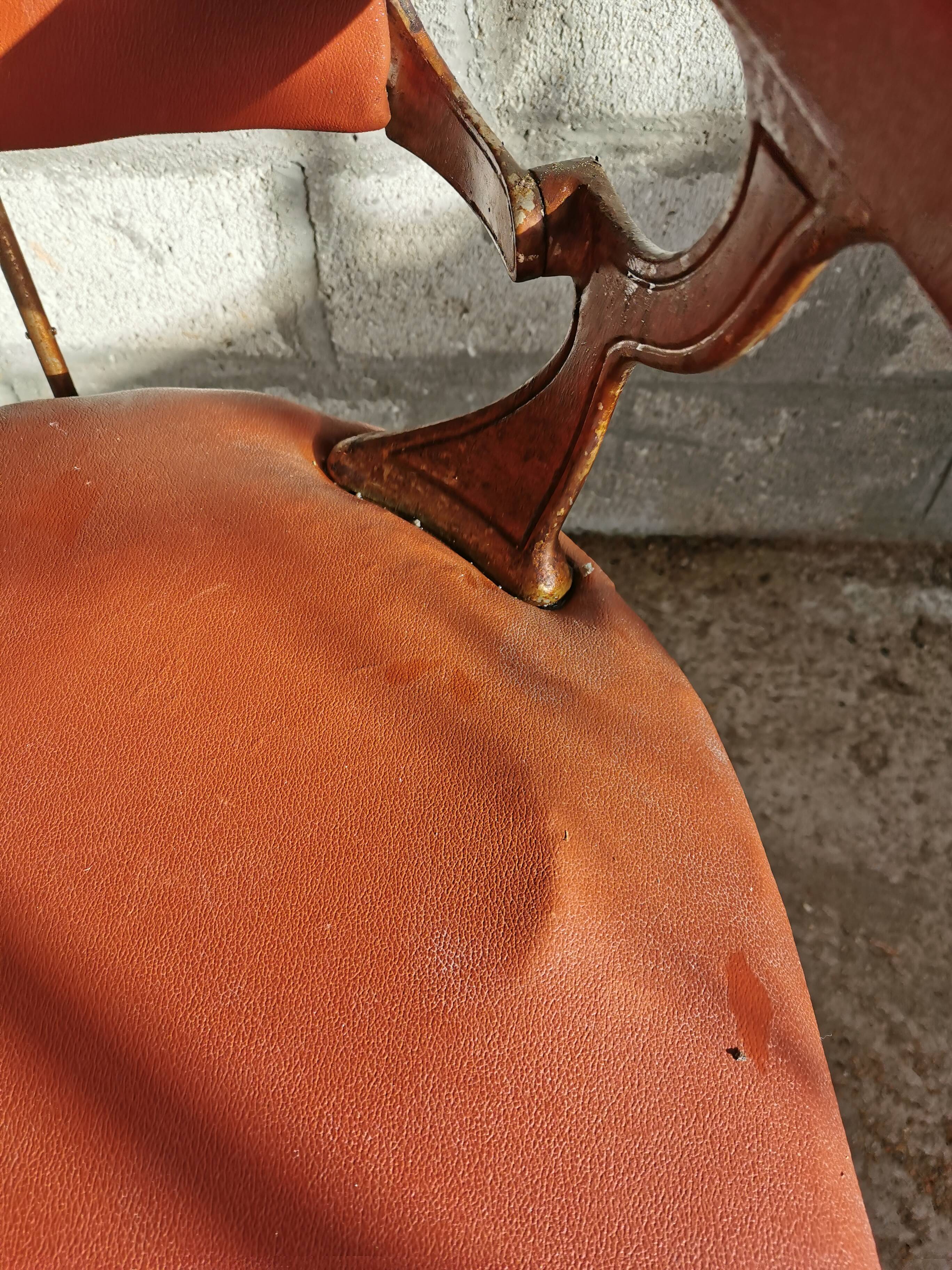 Barber's armchair
