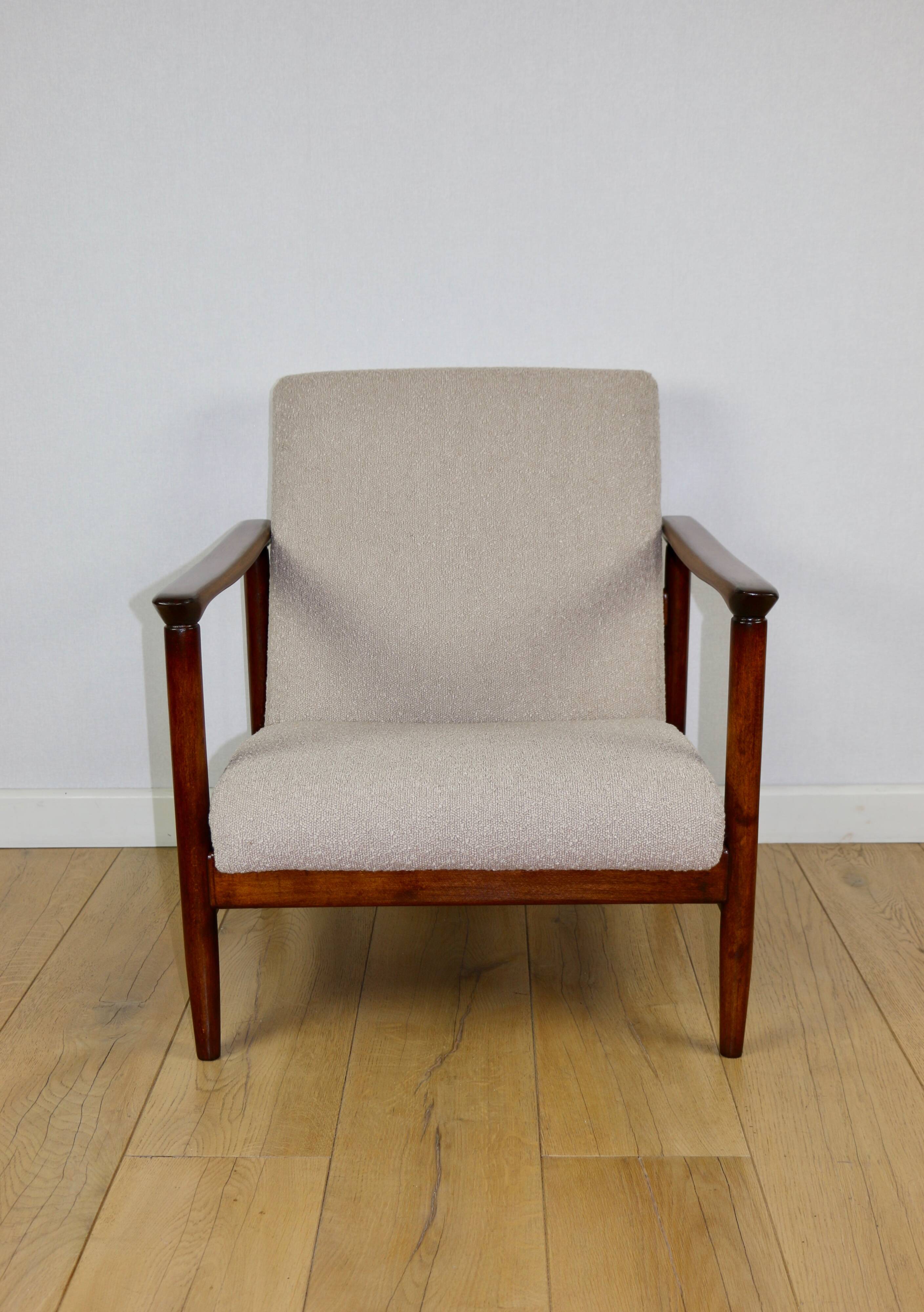 GFM-142 armchair, design by Edmund Homa from the 70s, beige boucle, dark wood - 2 pieces available