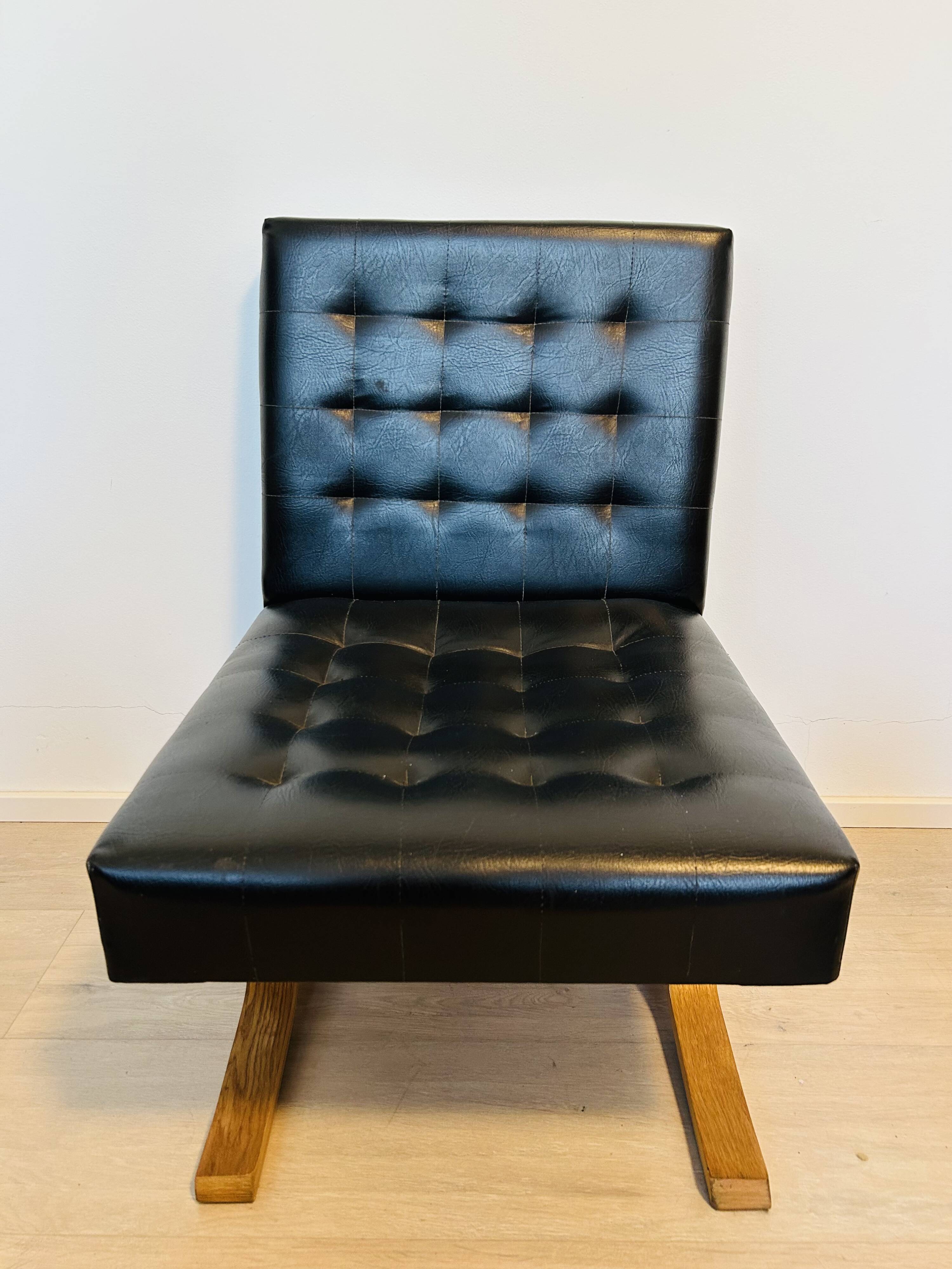 Lounge Armchair “Bratislava” by Ludvík Volak, Czechoslovakia 1970’s