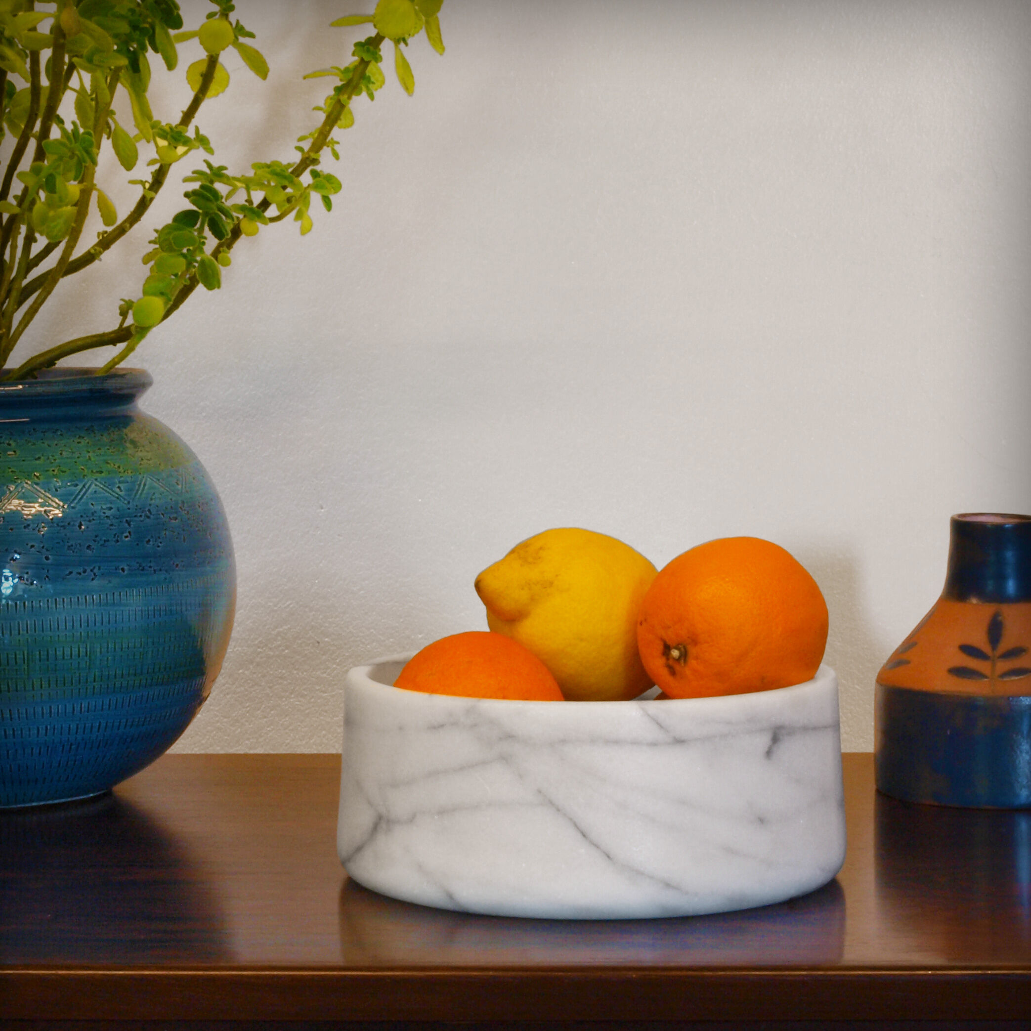 Carrara marble fruit cup