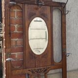 Wall-mounted coat rack
