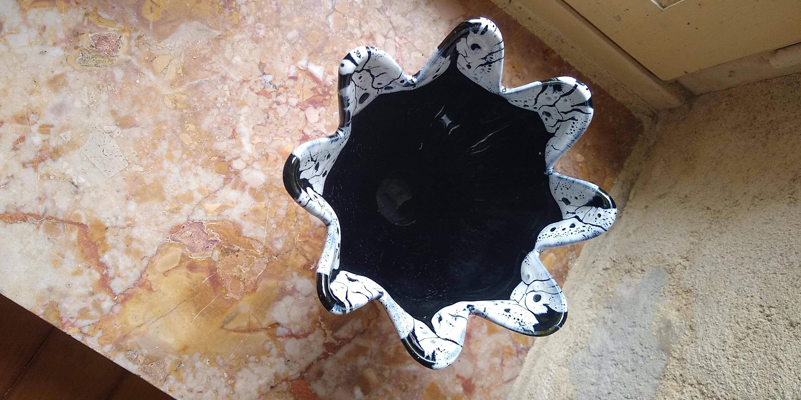 Black and white stoneware vase with high fire flame