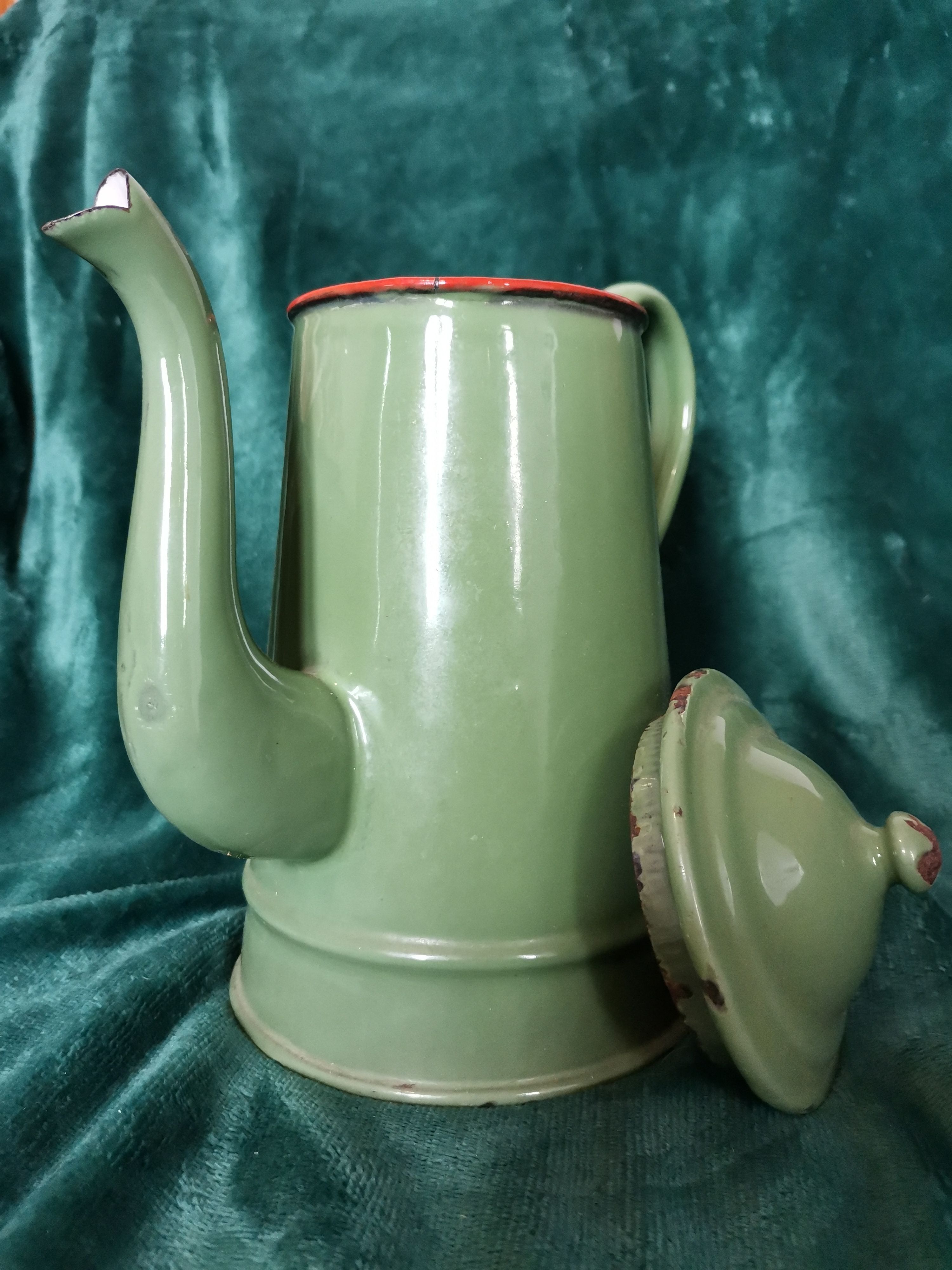 Lot De 27 Pièces De Vaisselle Camping Cinsa Verte Mouchetée - Porcelaine Émaillée, Neuf (Défauts Possibles)