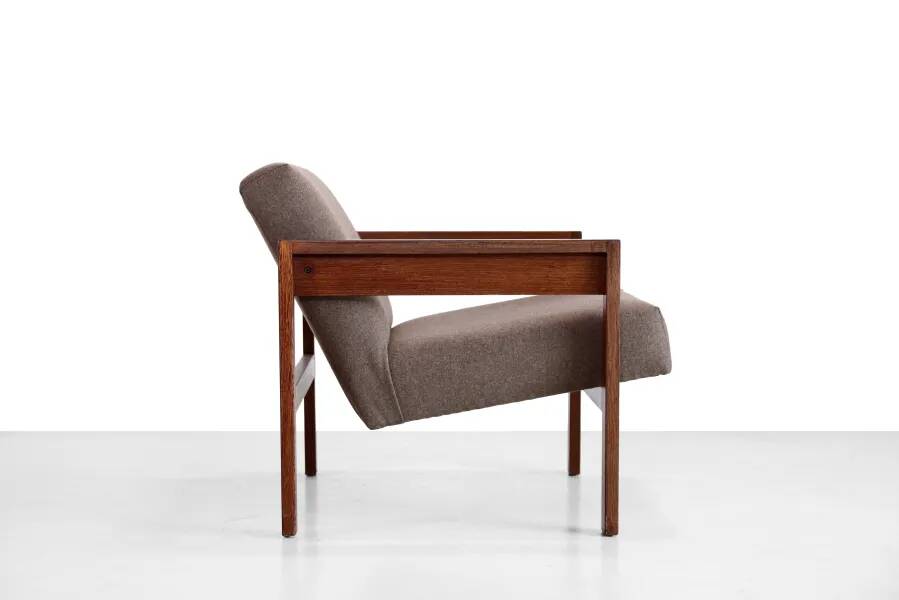 Hein Stolle for 't Spectrum wenge wooden armchair model SZ25 / SZ80