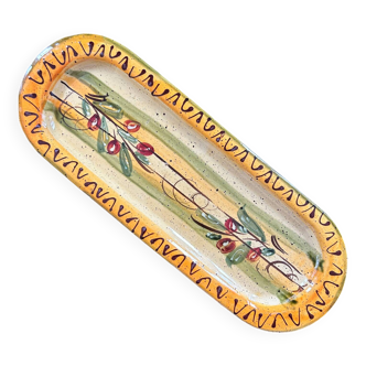 Long dish with Provencal decor
