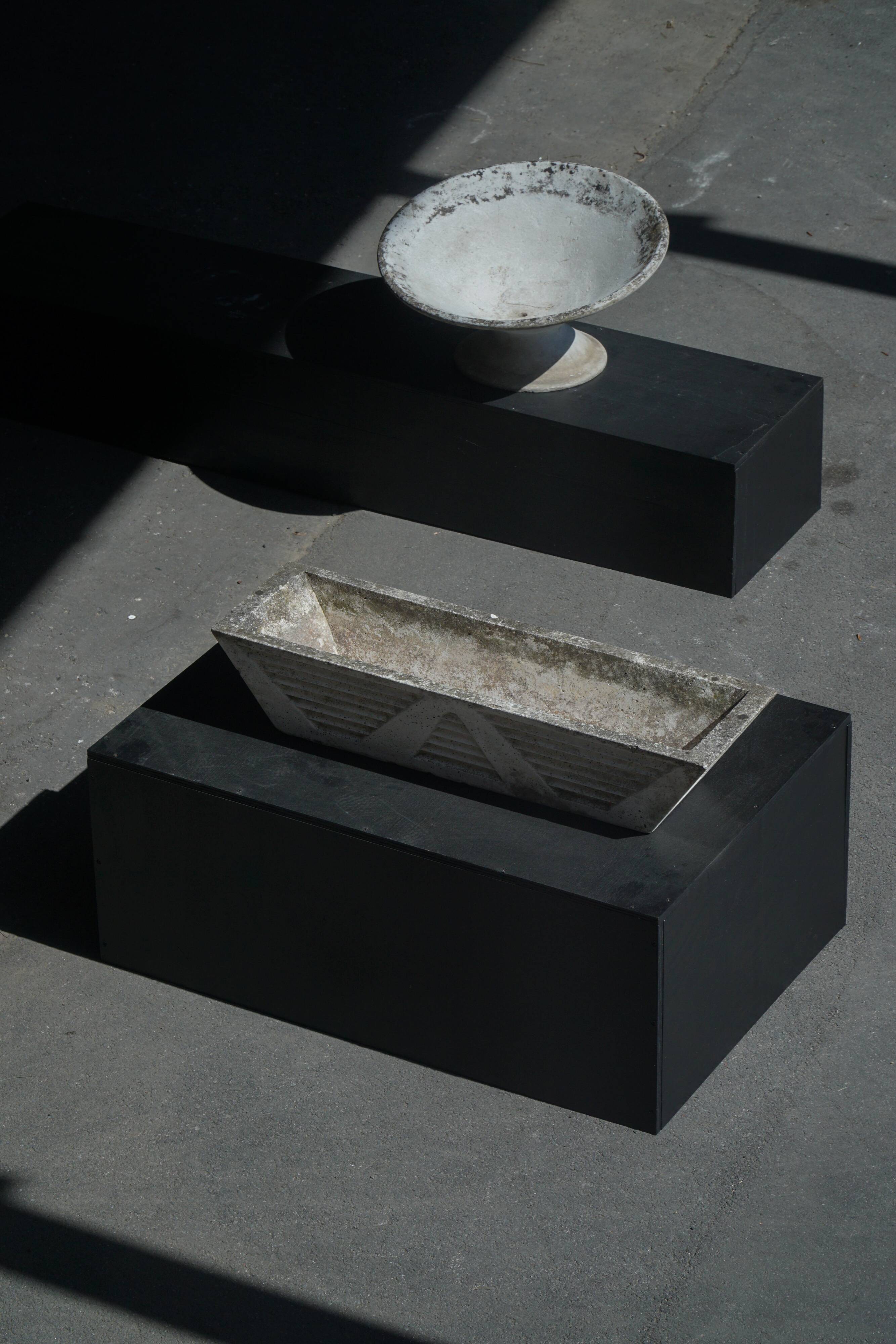 Rectangular moulded concrete planter, French Art Deco, 1940s