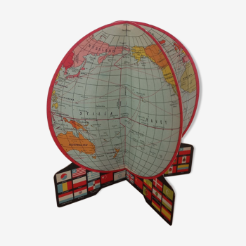 Globe des drapeaux, en carton des années 50 hollandaises