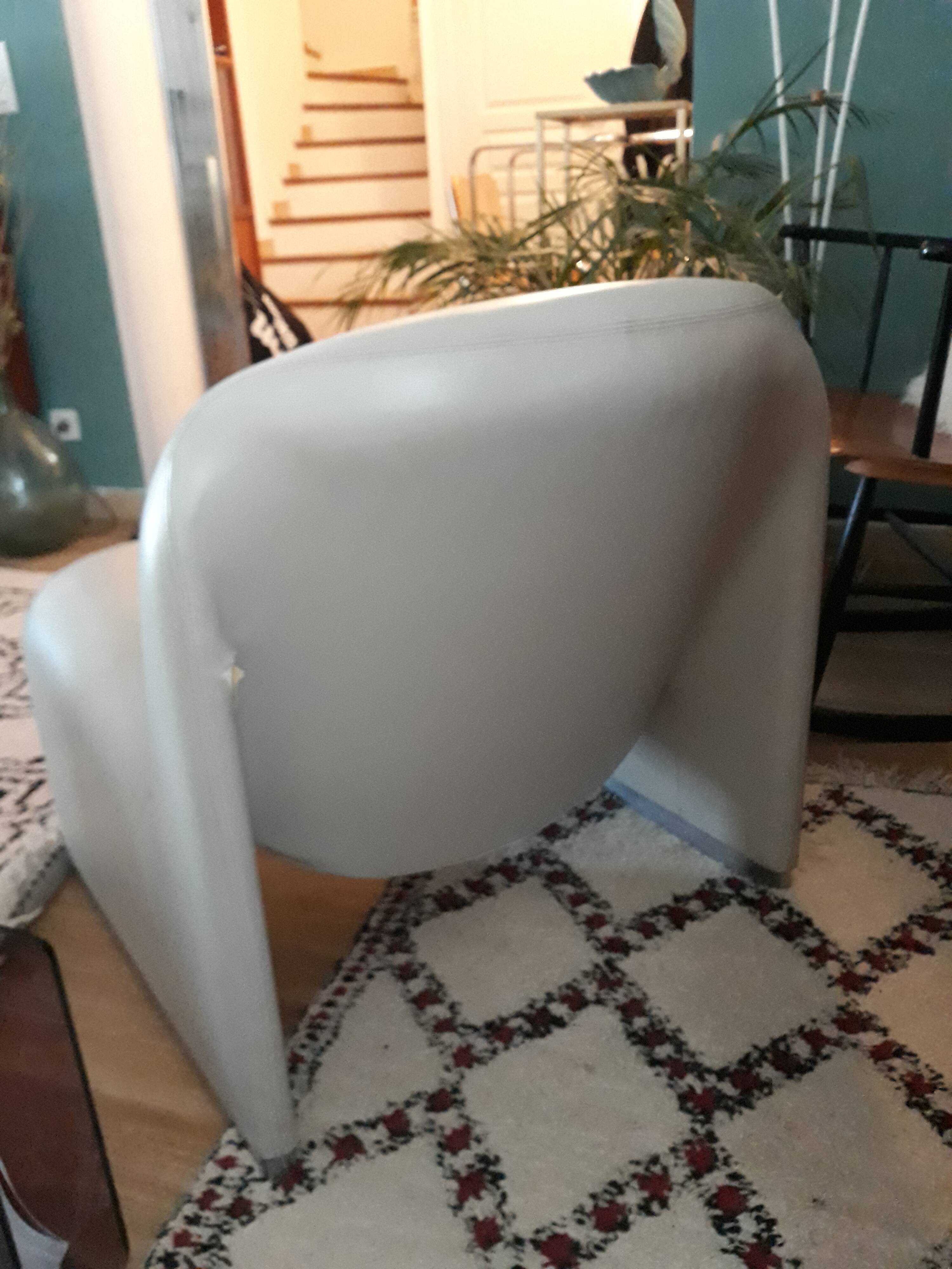 Giancarlo Piretti Alky Armchair