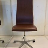 Chaise Oxford à dossier haut par Arne Jacobsen pour Fritz Hansen