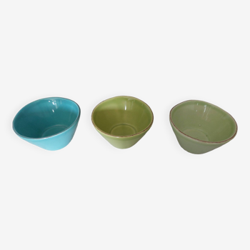 3 petits bols en ceramique