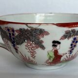 4 Chinese porcelain tea cups