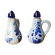 Duo of little condiment servants