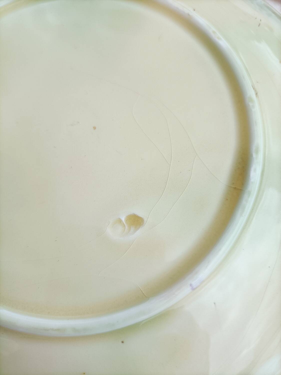 Antique plate in Strawberry Onnaing slip