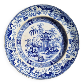 Assiette en porcelaine Creil et Montereau décor chinois