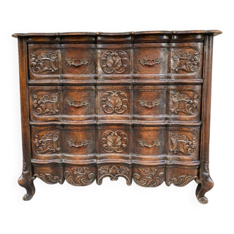 Crossbow chest of drawers
