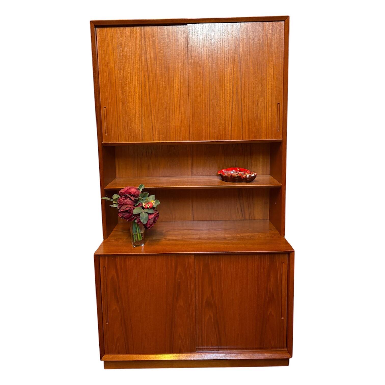 Mid Century Retro Teak Wall Unit / Bookcase by Poul Hundevad (1960s)  A fan
