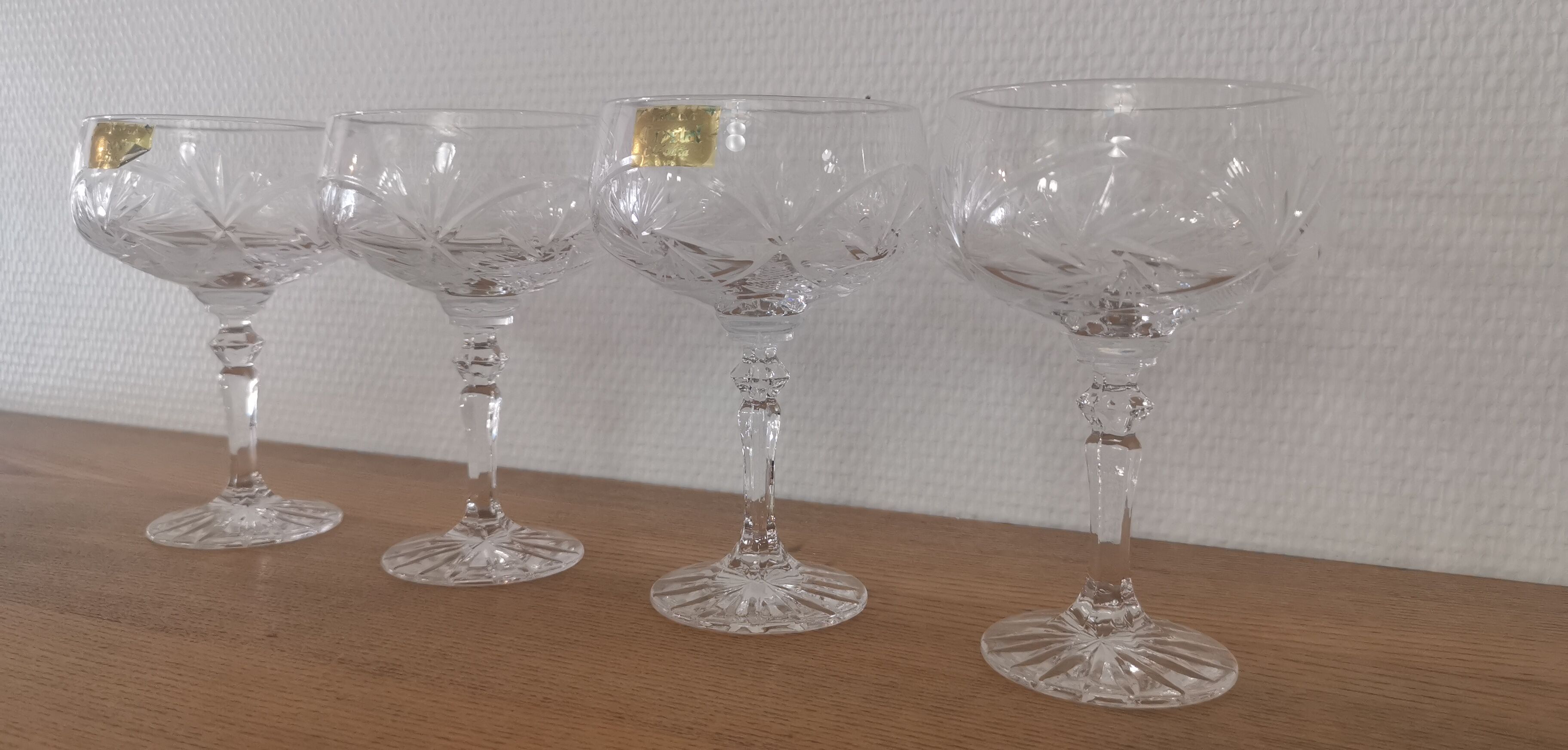 4 Champagne glasses in cut bohemian crystal Claudia