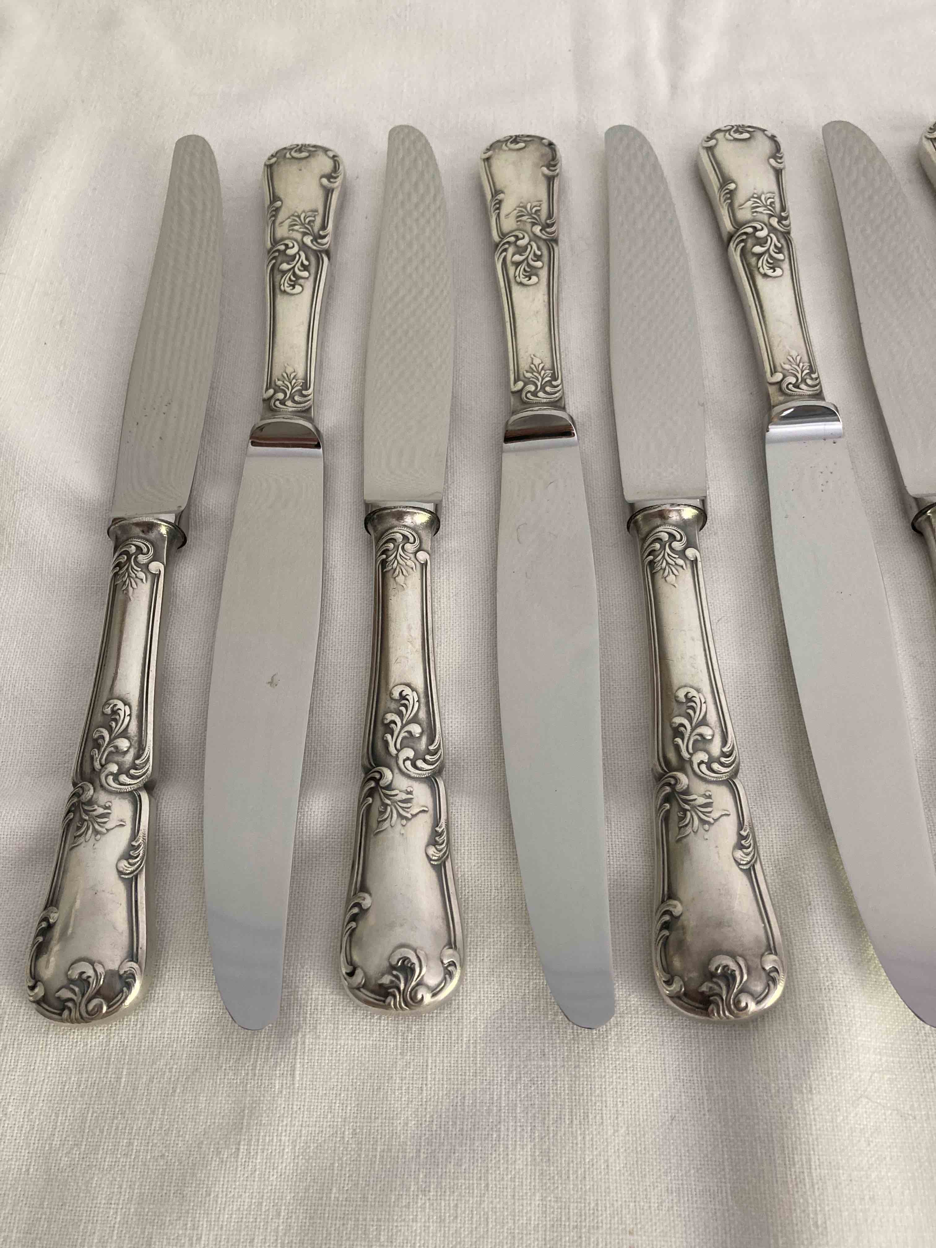 Silver metal knives Frionnet