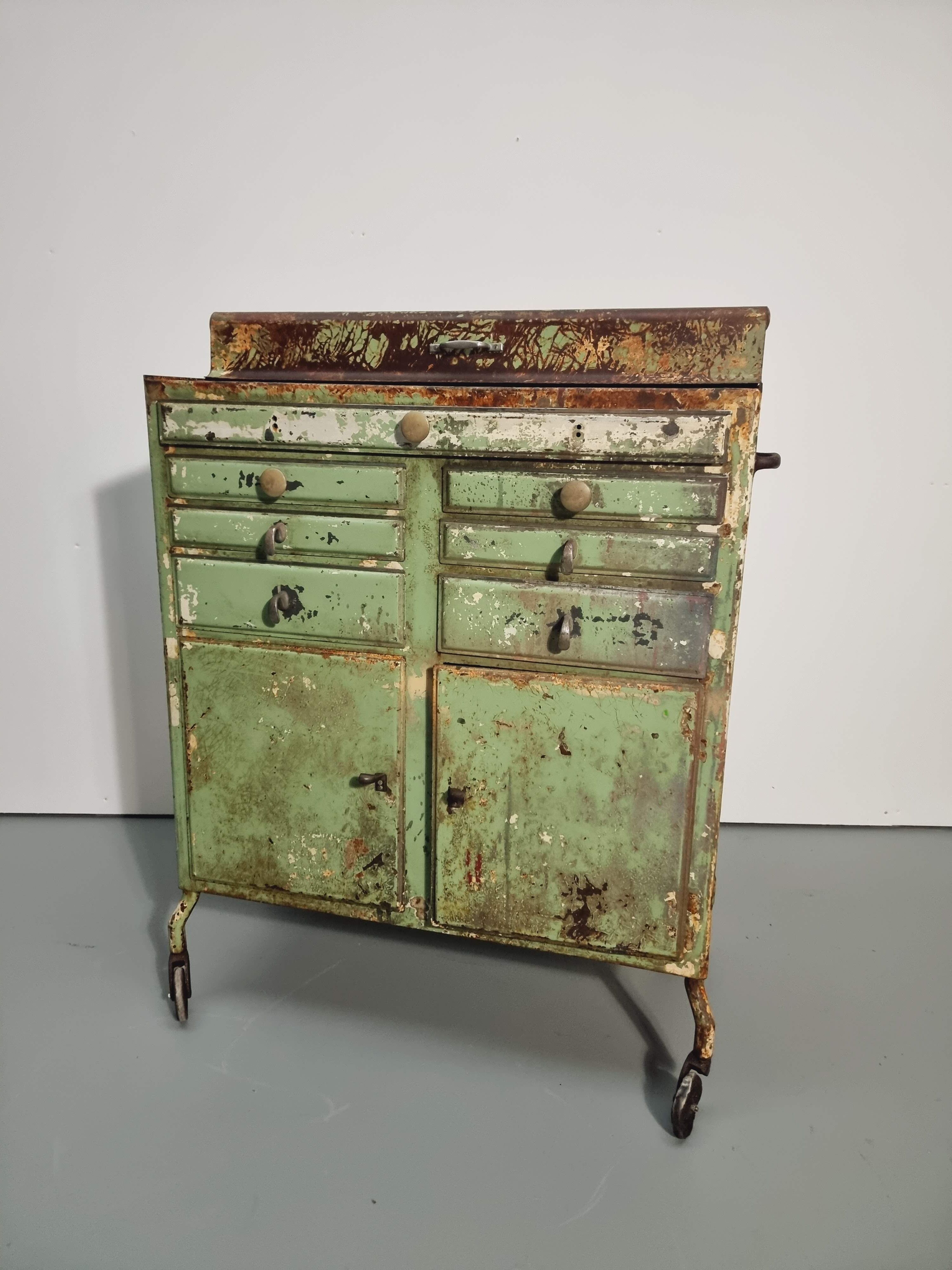 Meuble de métier