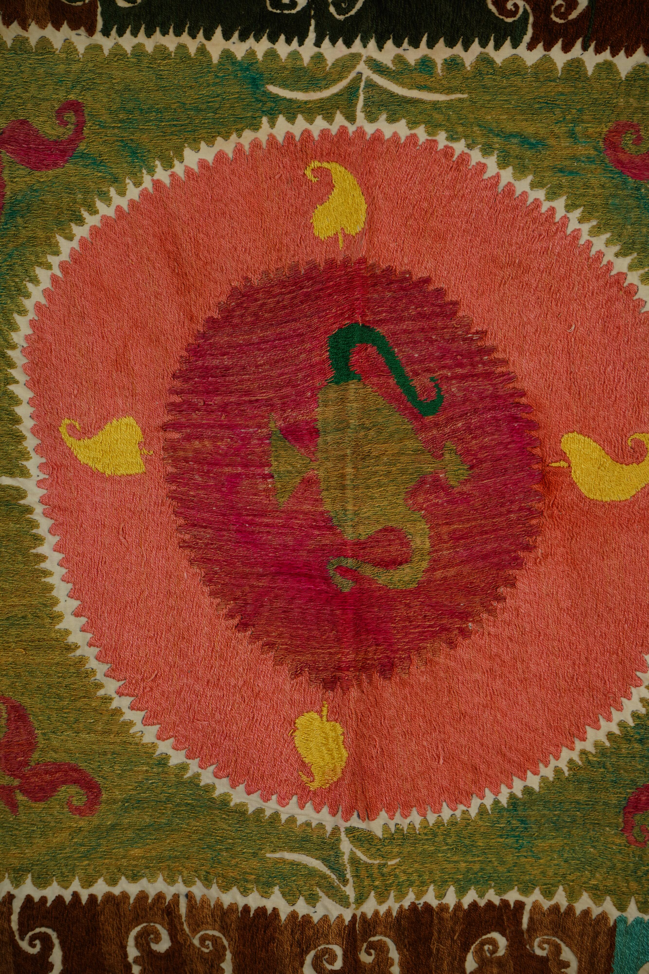 Tapis turc vintage noué à la main 117x139 cm