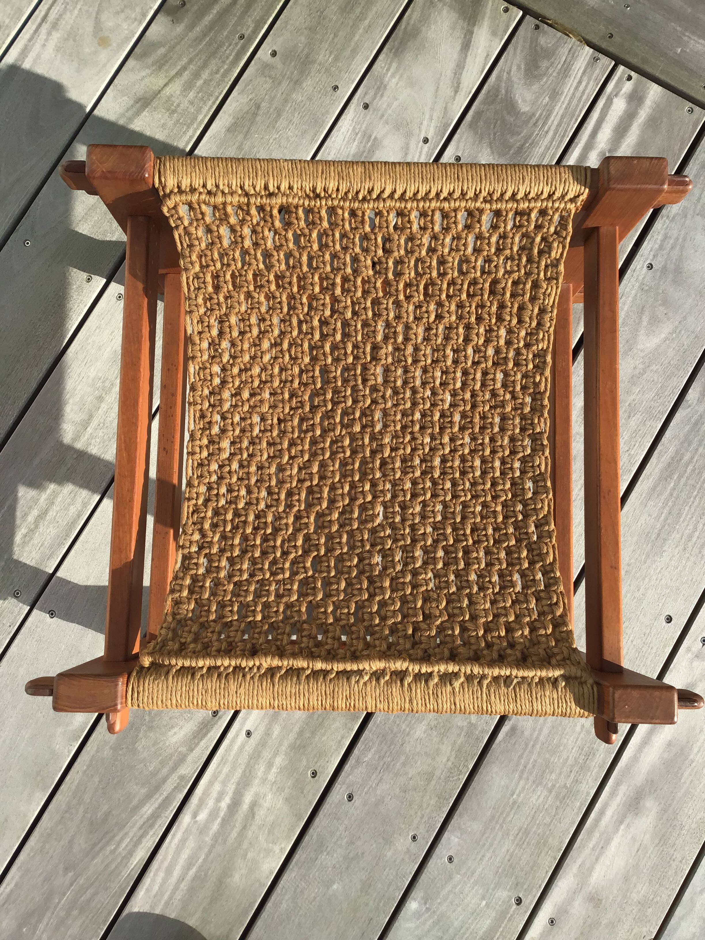 Brazilian stool in teak and rope