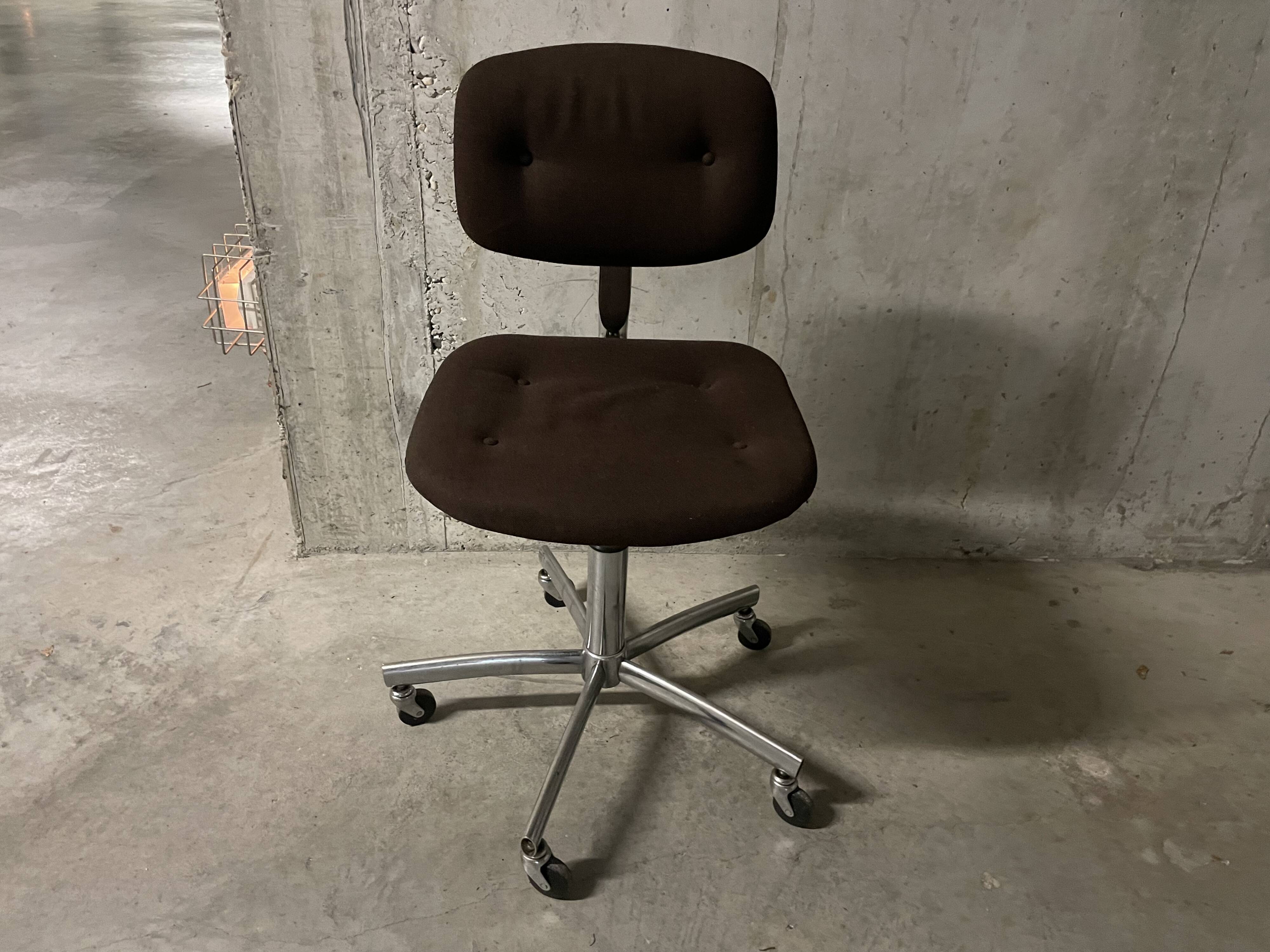 Steelcase Strafor Chair