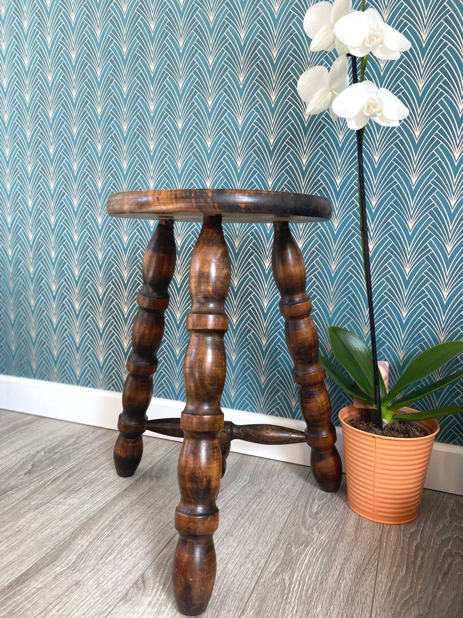 Vintage tripod stool