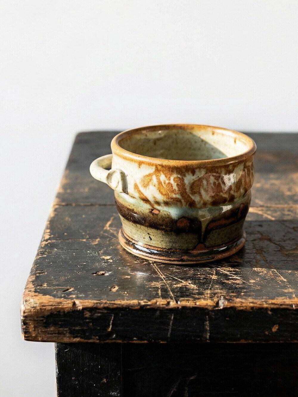 Large glazed stoneware vintage Japanese-style mug signed from the 90s-2000s.