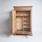 Armoire Louis Philippe en noyer