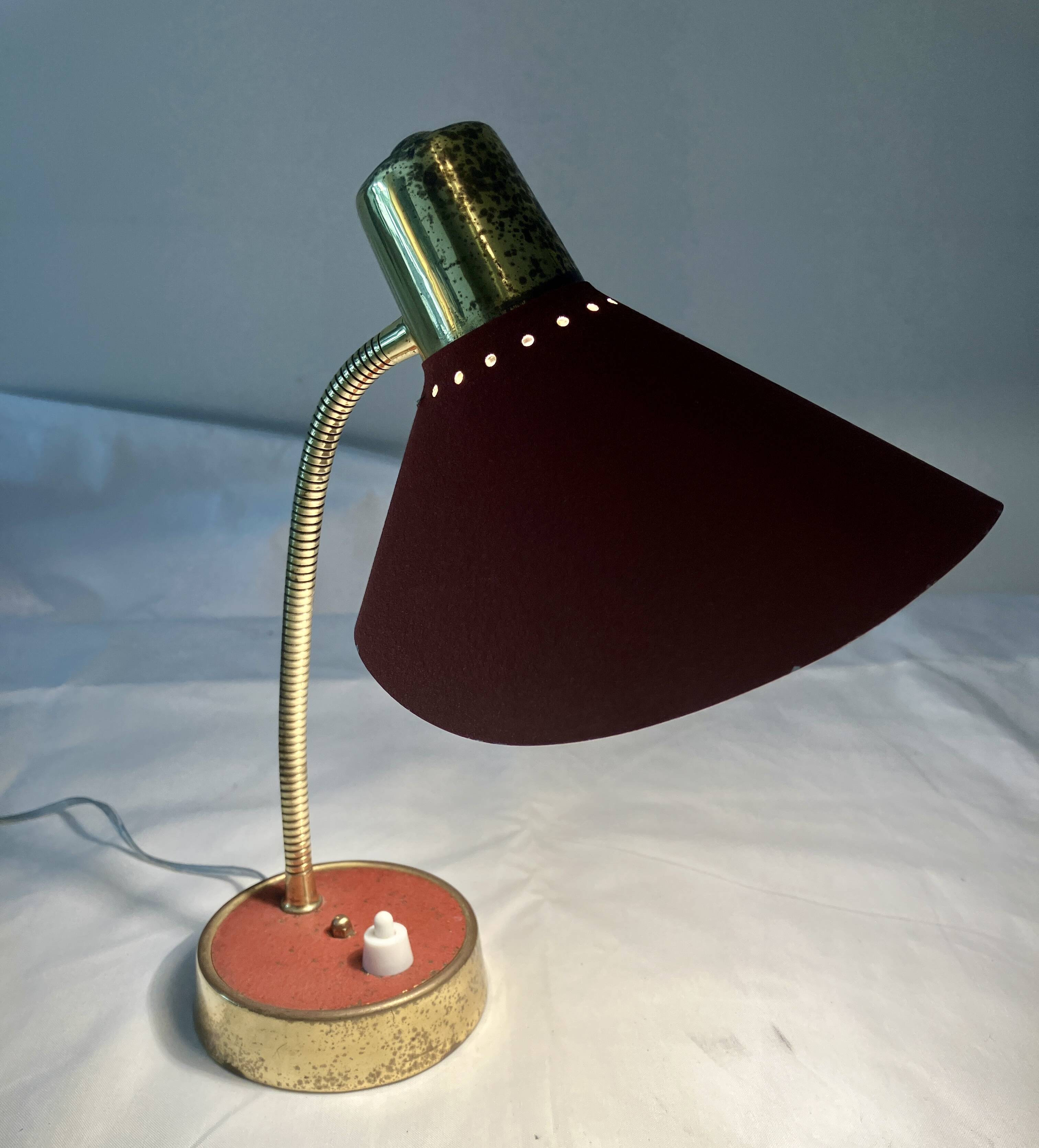 Cocotte lamp from the 1950s, painted metal and brass.