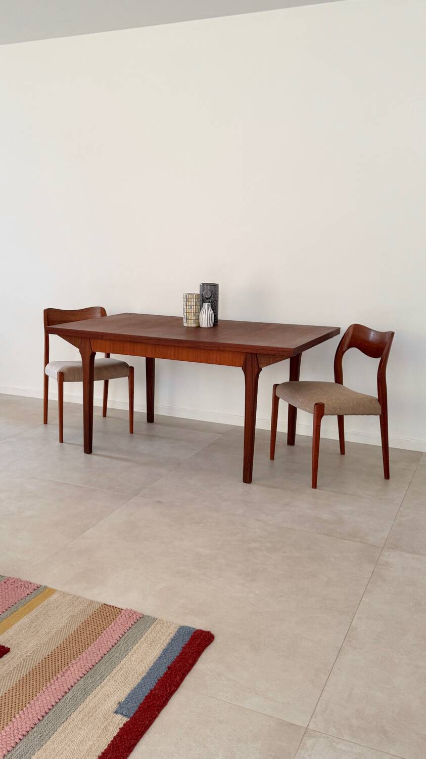 Paire de chaises Niels Otto Moller 71 scandinave