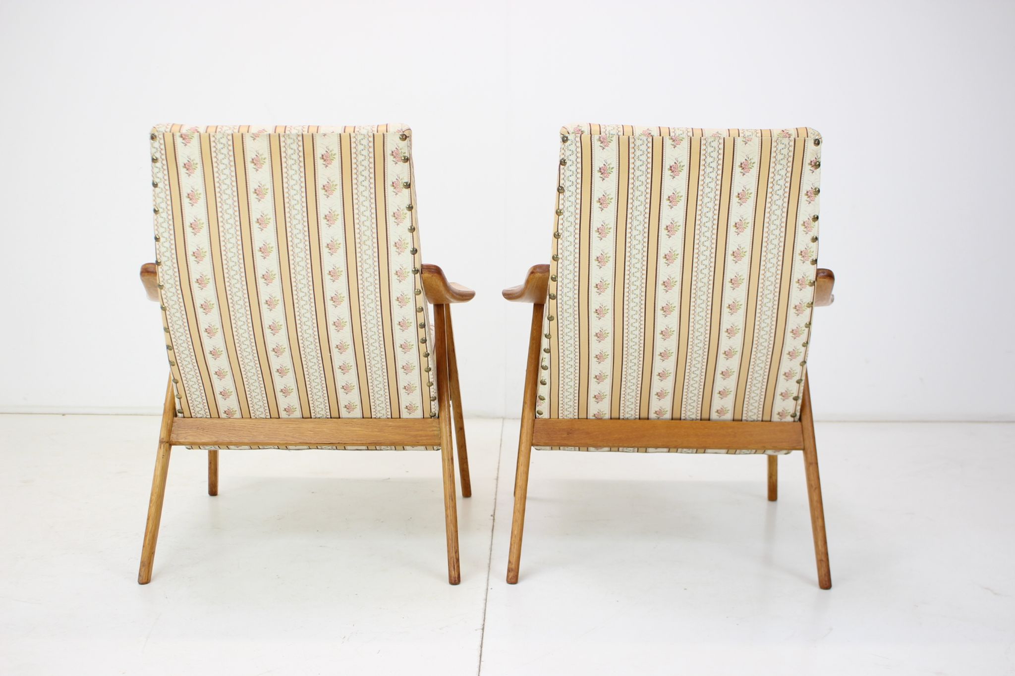 Paire de fauteuils du milieu du siècle des années 1960, Tchécoslovaquie
