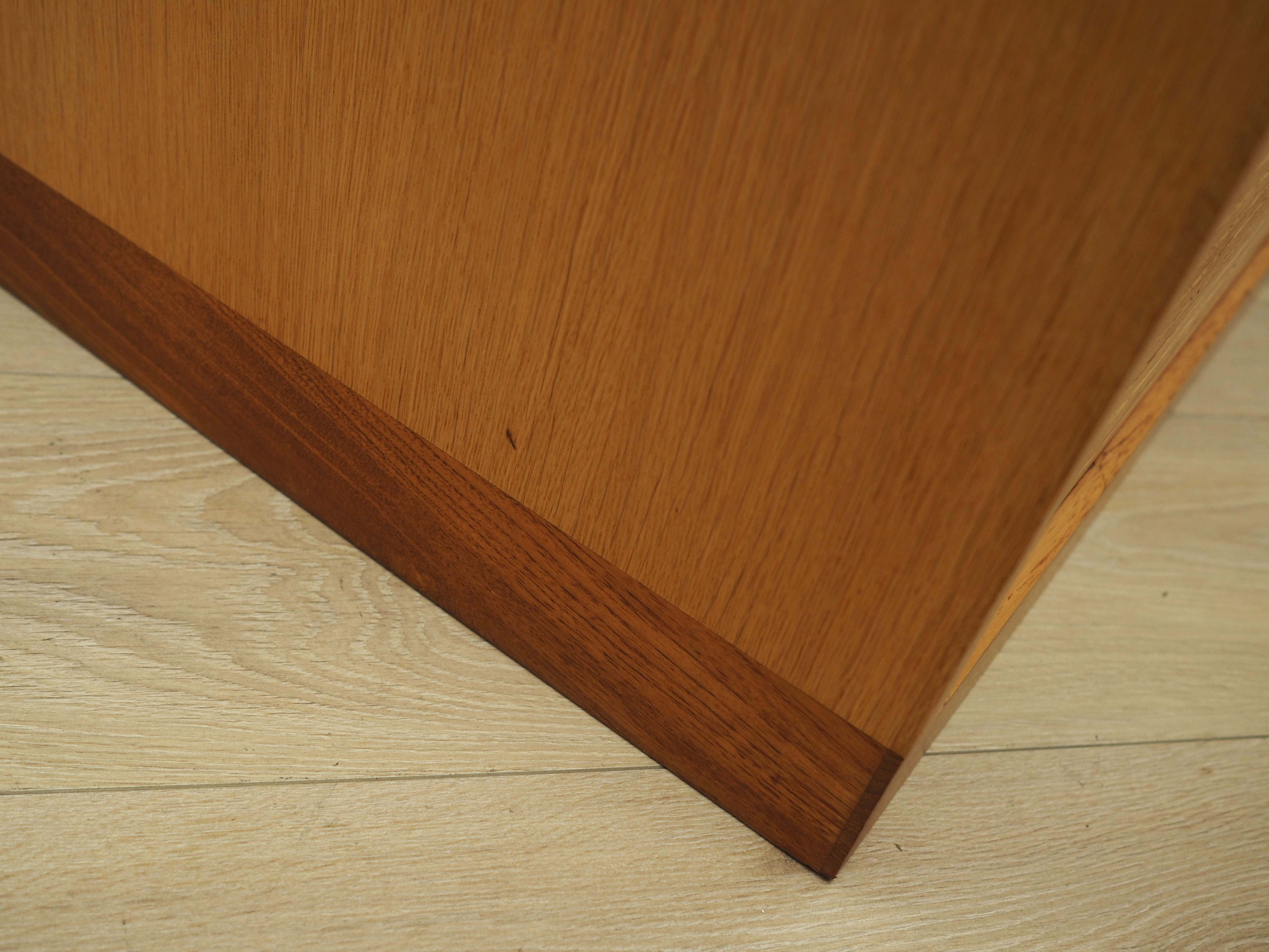Commode en frêne, design danois, années 1970, fabricant SKM