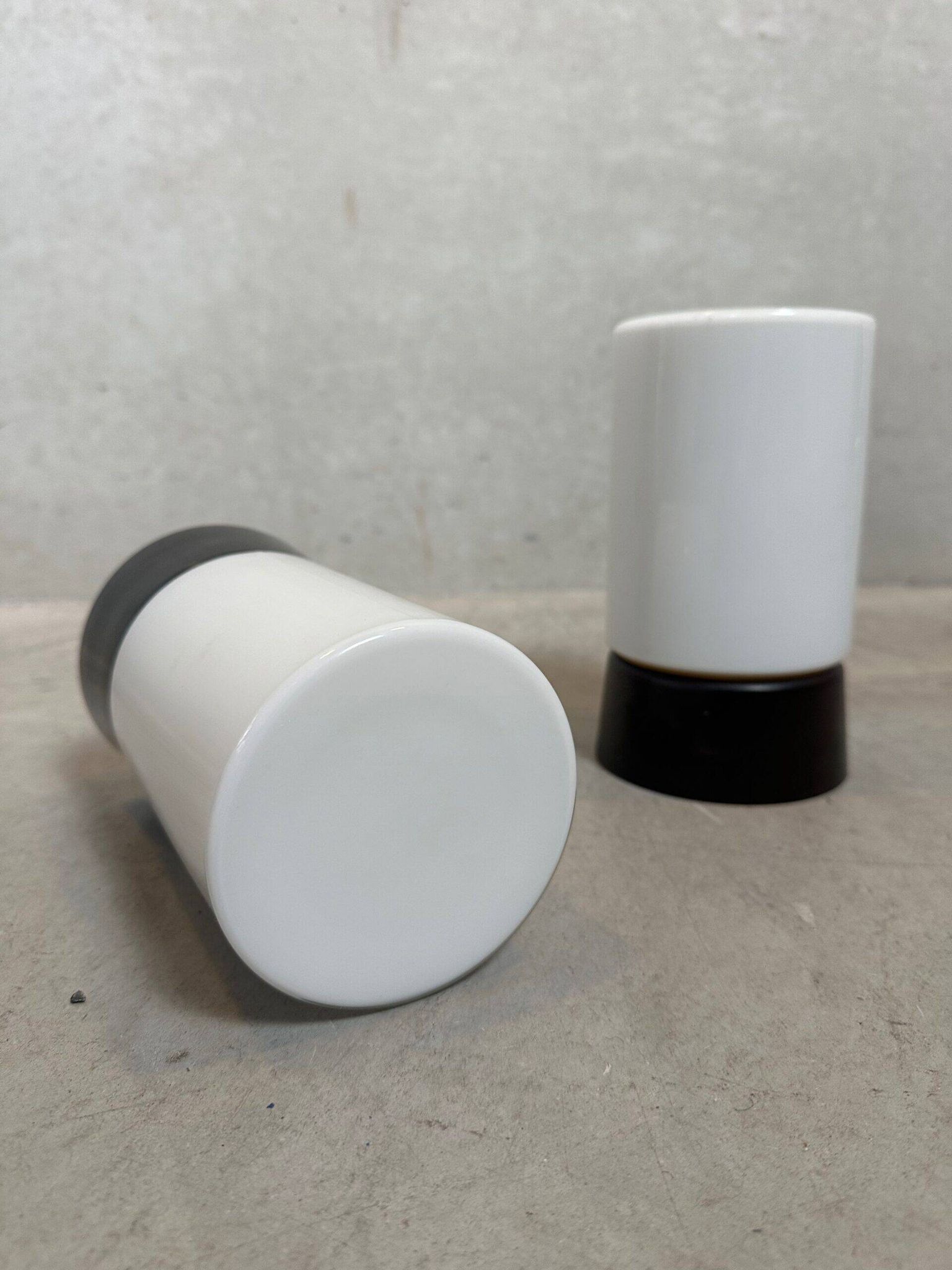 2x vintage ceiling lamp – bakelite and opaline