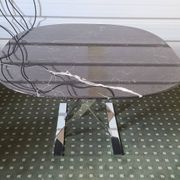 Table modele Pathos collection Simplice edite par Maxalto du groupe B&B Ita