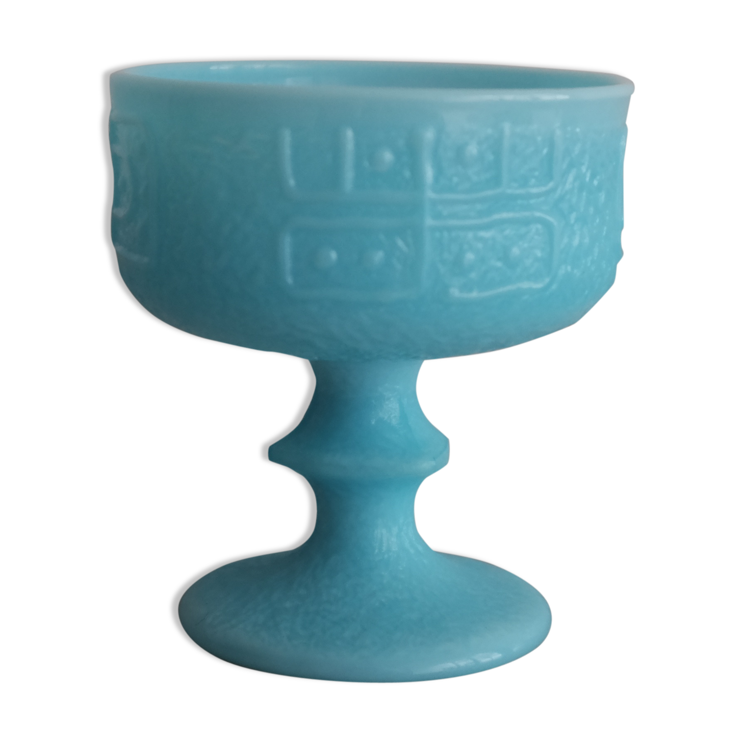 Cut in turquoise blue opaline