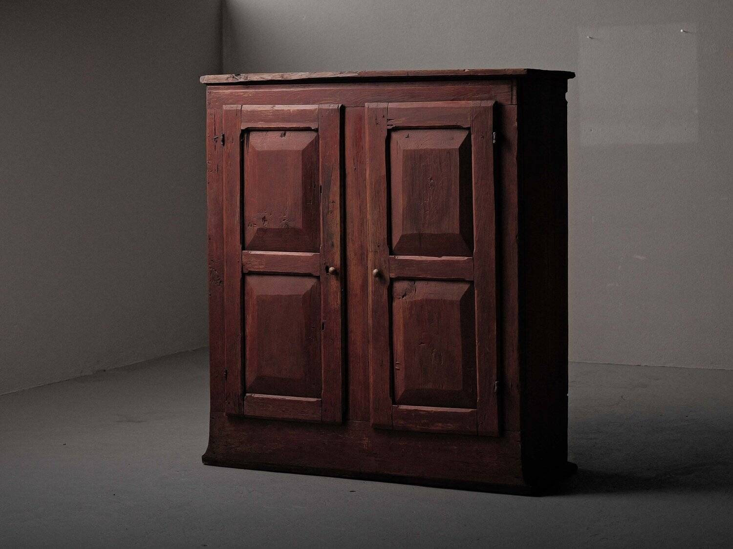 Mountain pine wardrobe – Folk art, Switzerland, 18th century