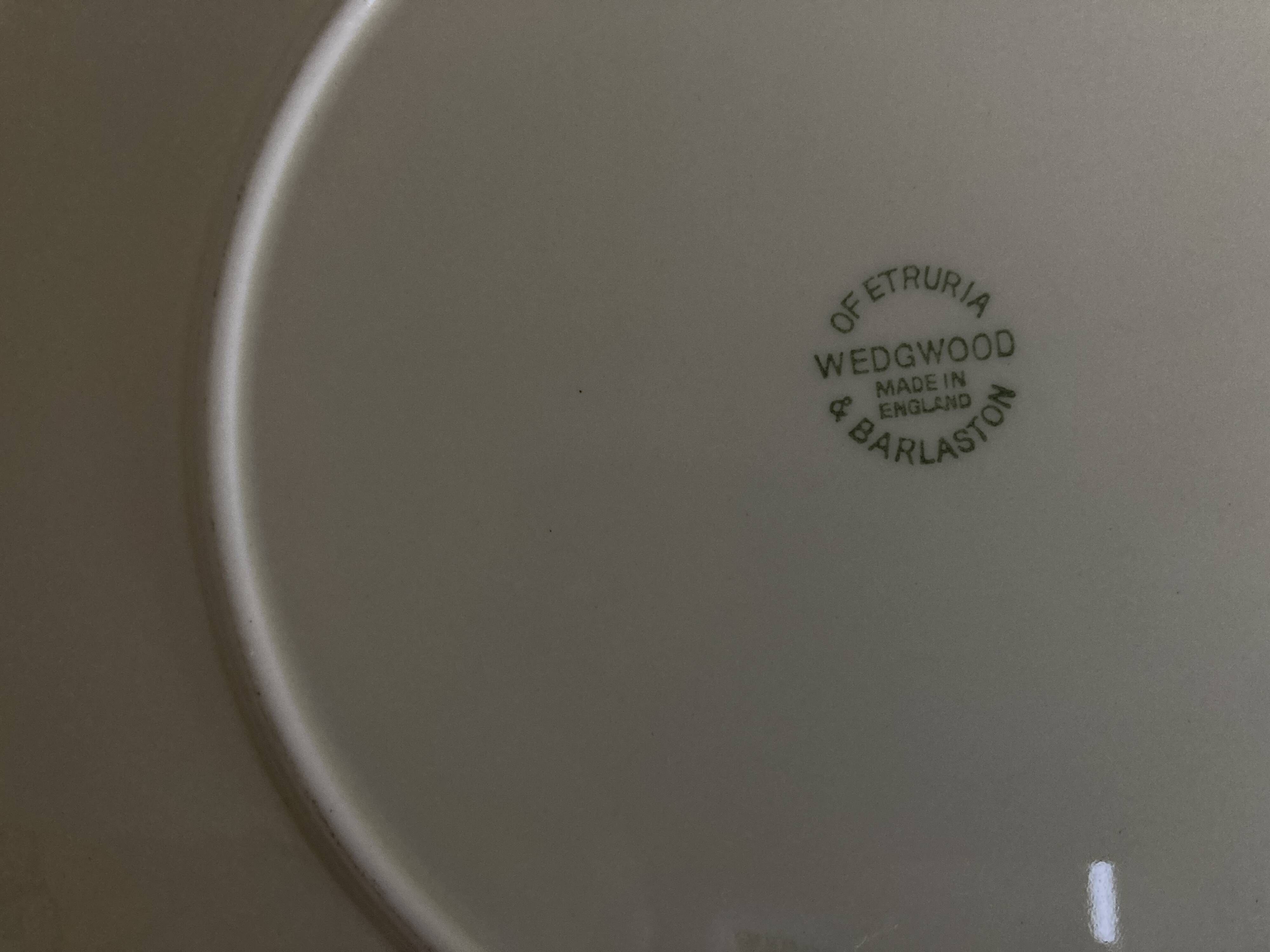 Neo-classical Greek revival shell-shaped dish, Wedgwood Etruria, 1940